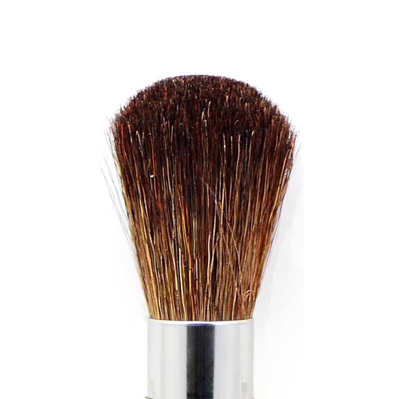 Retractable Blusher brush with brown mountain goat hair 3032
