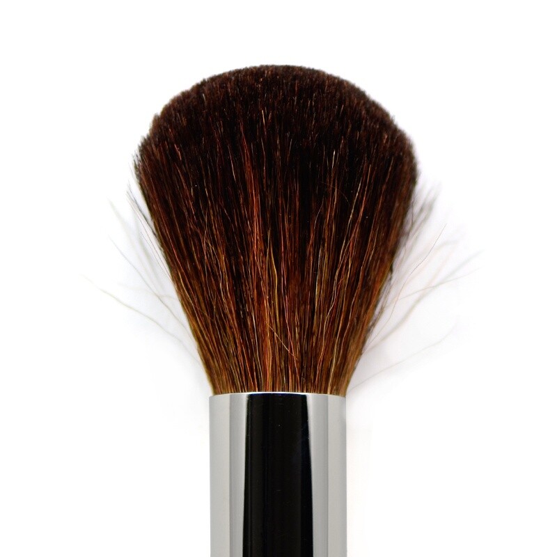 Powder brush with brown mountain goat hair 9422 Powder brush with brown mountain goat hair 9422