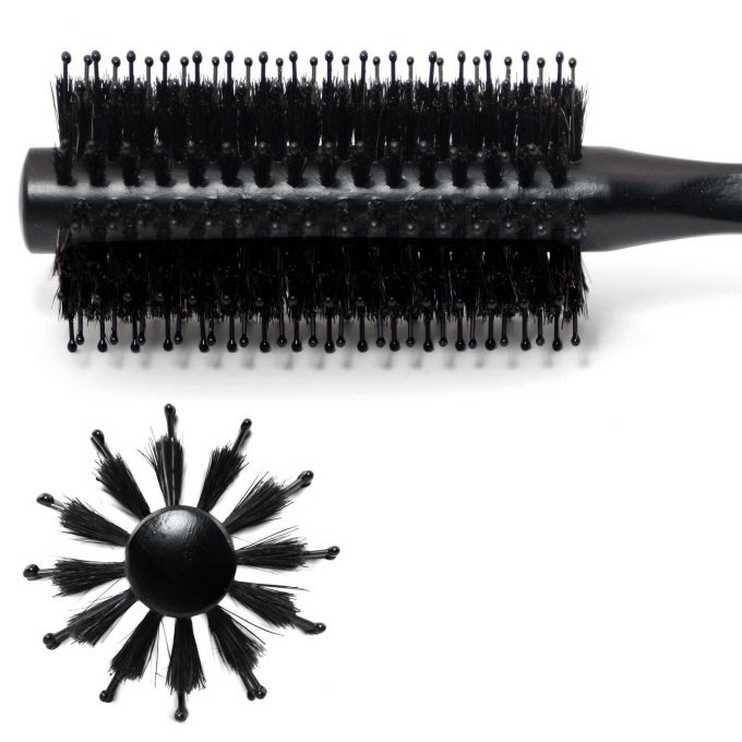 Round wood hair brush with boar bristles 9427