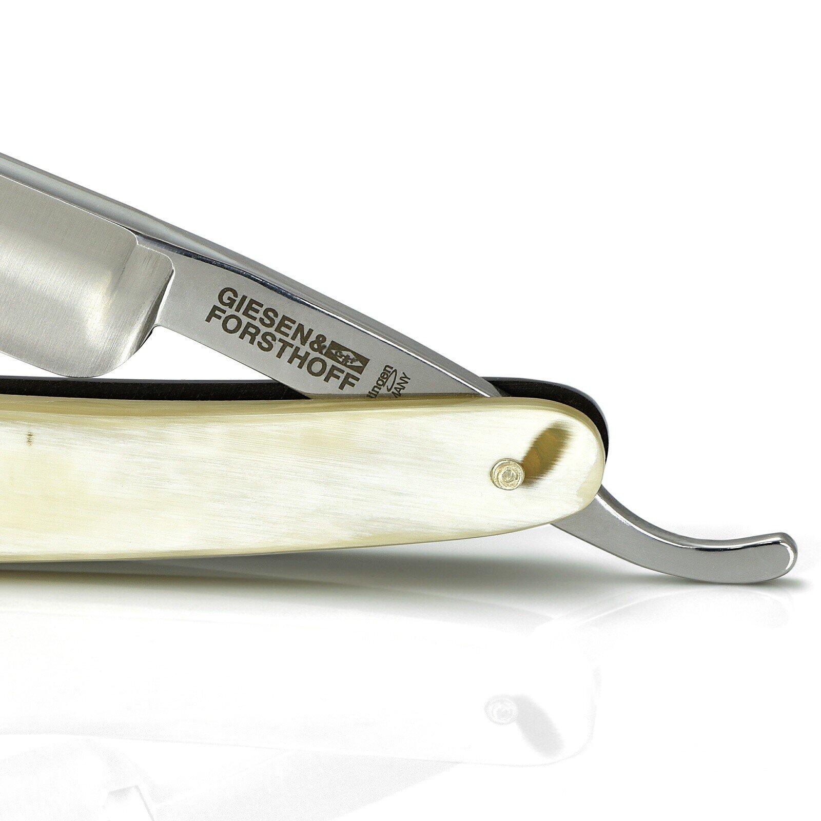 Giesen & Forsthoff's Timor Hamburg Ring 5/8" Straight Razor with Real Horn Handle