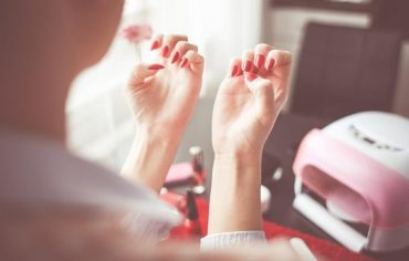 Najpopularniejsze pytania i odpowiedzi dotyczące manicure: